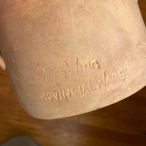 Wonderful old Redwing crock with handles